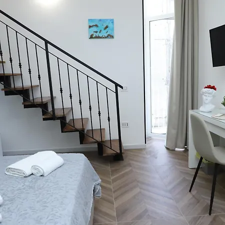 Partenope's Pensjonat 3*